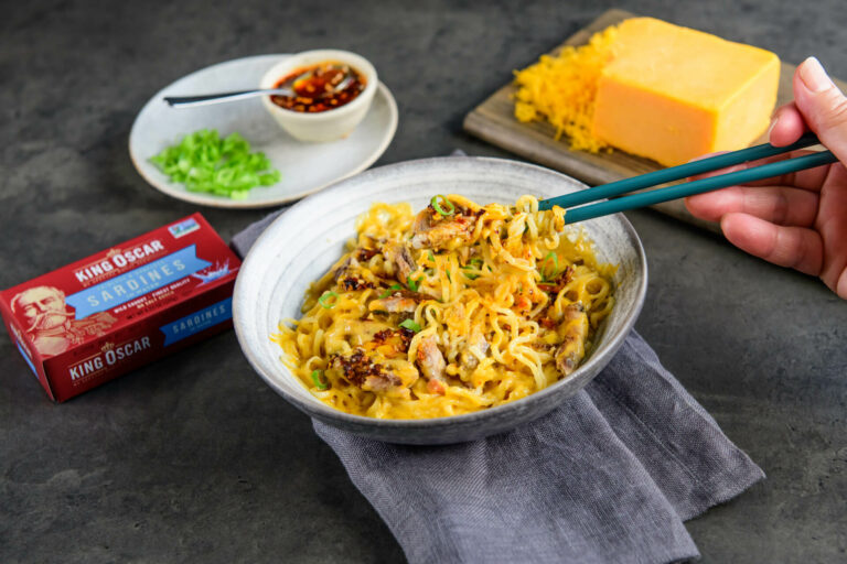 Cheesy Sardine Ramen Recipe